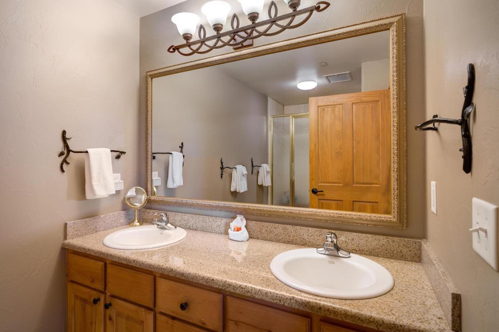 #1012 - Walk To Ski, Newly Remodeled Mountain View Condo With Pool Steamboat Springs Zewnętrze zdjęcie